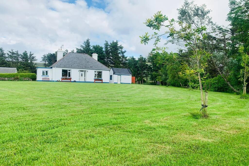 Glen Keen Farm Cottage Louisburgh Extérieur photo