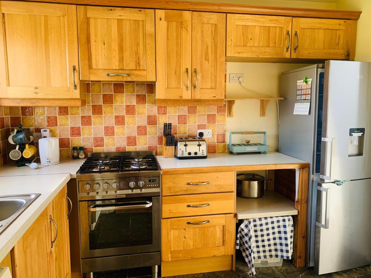 Glen Keen Farm Cottage Louisburgh Extérieur photo